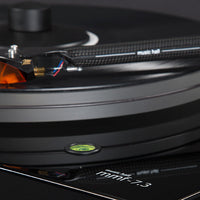 MUSIC HALL MMF - 7.3 TURNTABLE - DIRTY OUTER-BOX